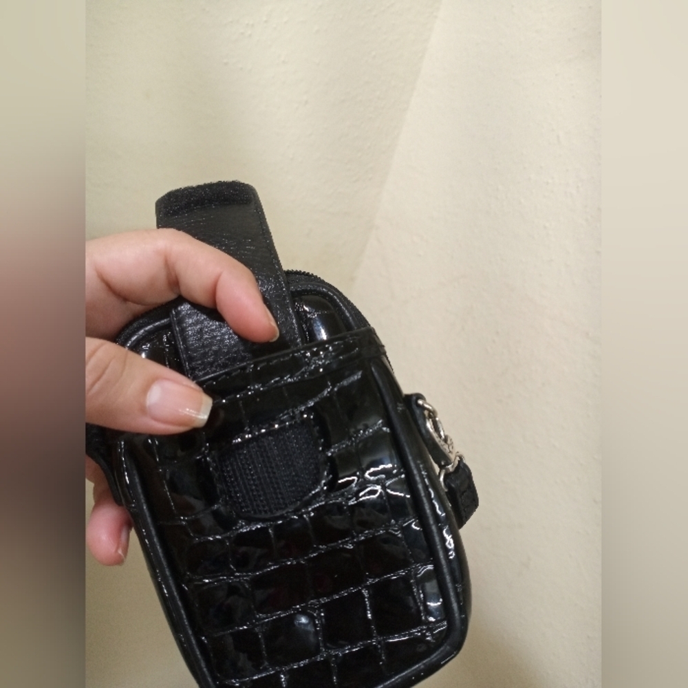 Elegant Black Mini Bag - Picture 5 of 6